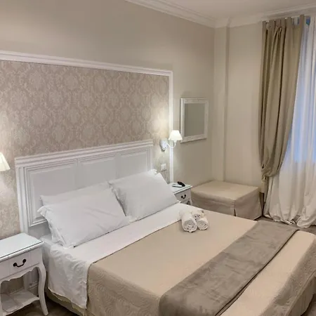 Charme & Chic Prestige Alojamento de Acomodação e Pequeno-almoço Roma