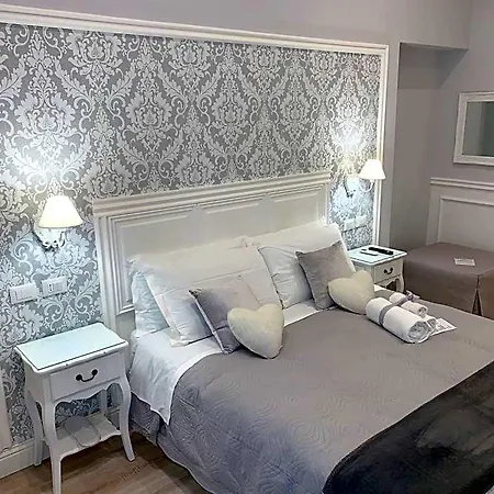 Charme & Chic Prestige فندق مبيت وإفطار 4*