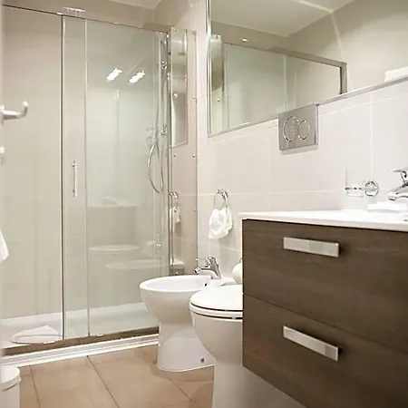 Charme & Chic Prestige Bed & Breakfast 4*