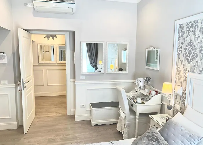 Charme & Chic Prestige Bed & Breakfast Rome