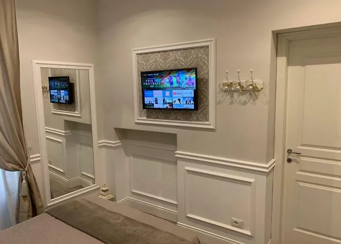 Charme & Chic Prestige Bed and breakfast